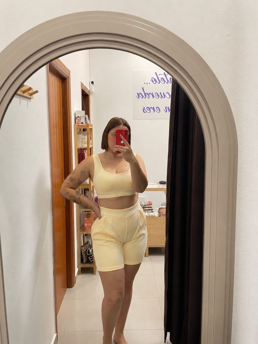 Conjunto deportivo alo amarillo