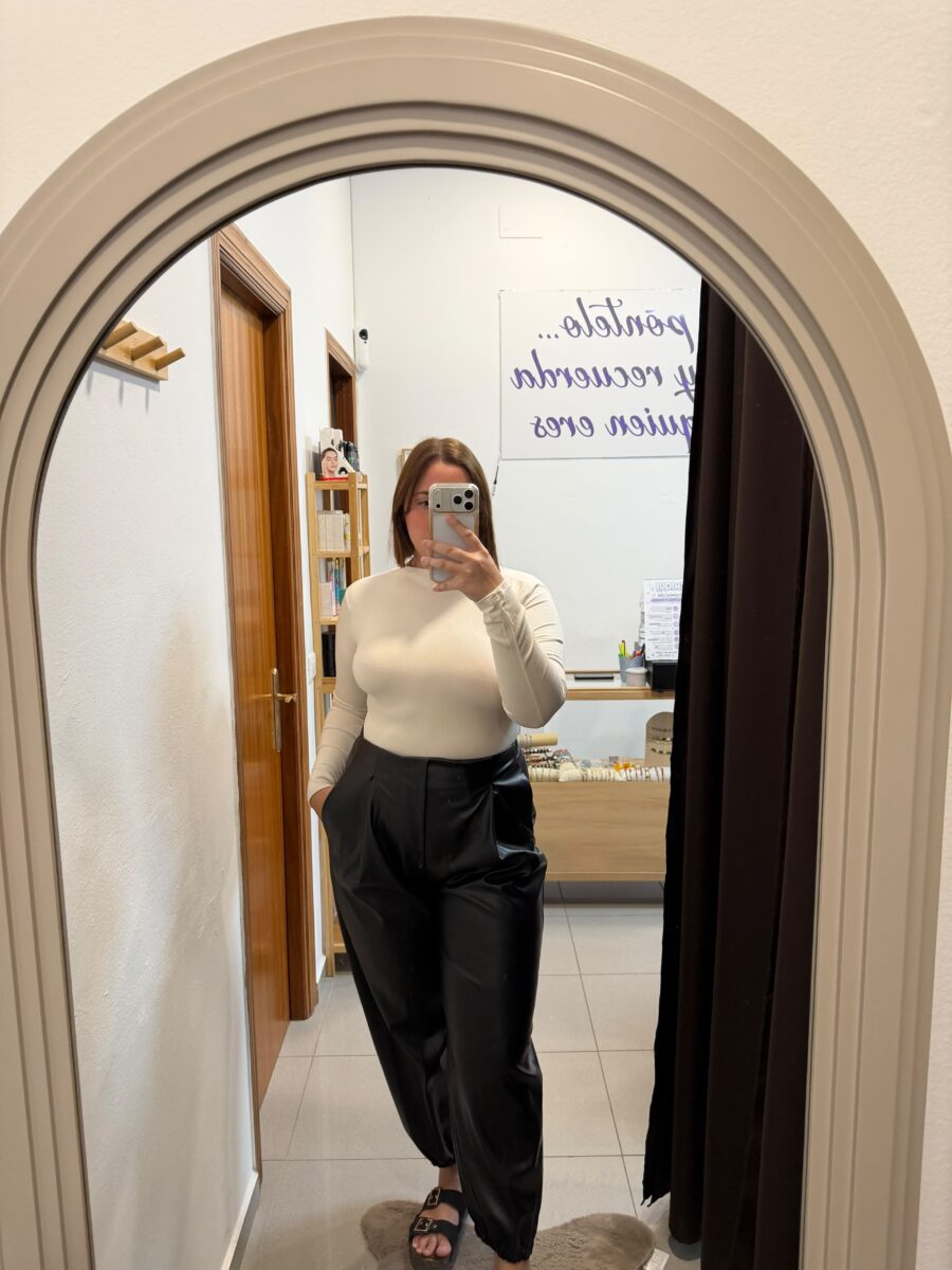 Pantalón cuero